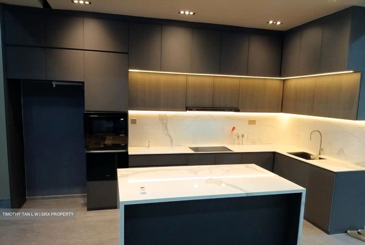 Tannery Lane (D13), Office #633268541